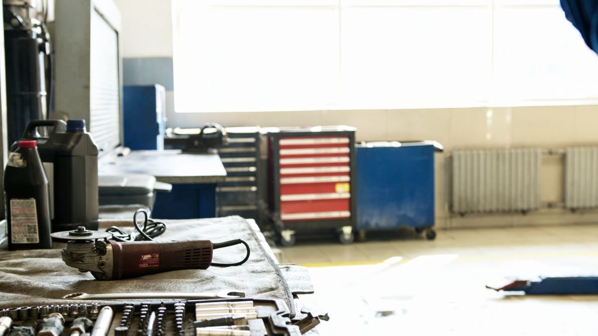 EdgePro 4-1/2 in Angle Grinder
